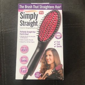 Simply Straight ceramic straightening brush